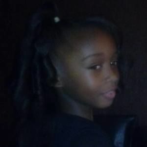 Meet your Posher, Crystal